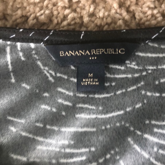 Banana Republic sleeveless blouse. - Picture 2 of 2